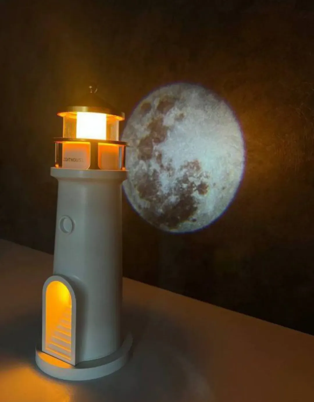 فانوس دریایی اسپیکر دار